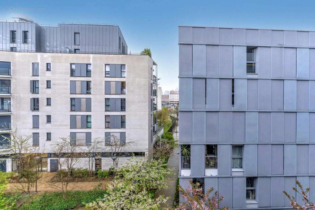 Appartement à COLOMBES