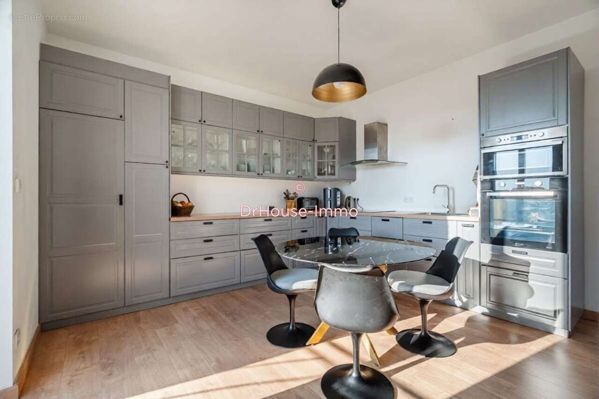 Appartement 75 m² à Marseille-12e  - photo 5