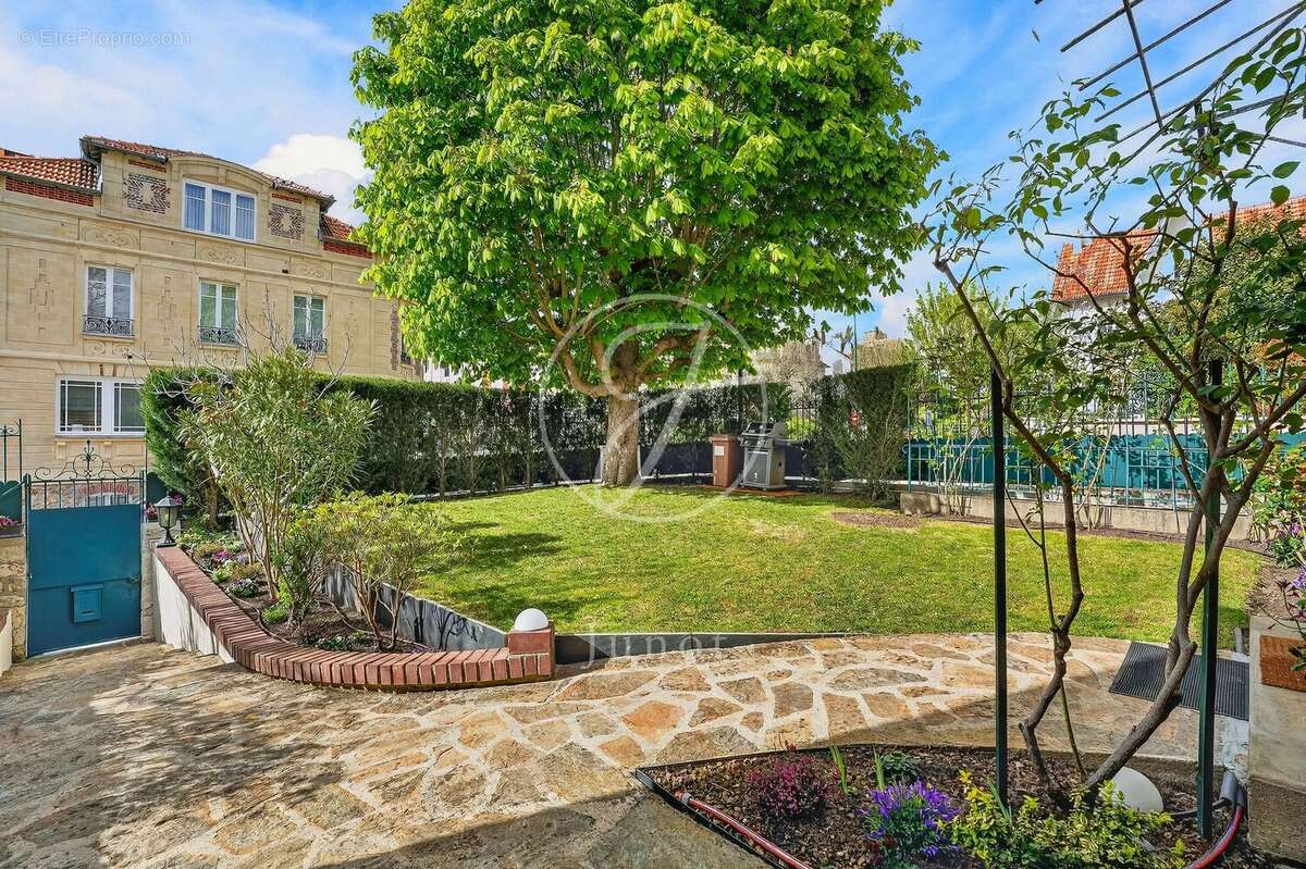 Maison à LE VESINET