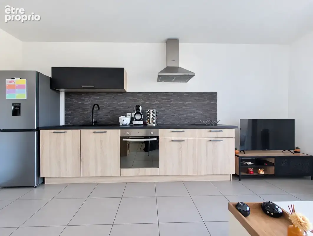 VÉTRAZ-MONTHOUX   T2 récent avec grande terrasse et garage - photo 2