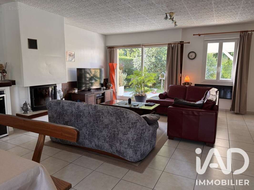 Maison 186 m² à Reaumont  - photo 6