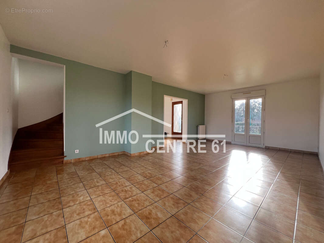 Maison à LA FERTE-MACE