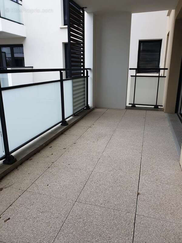 Appartement à SAINT-JEAN-DE-LA-RUELLE