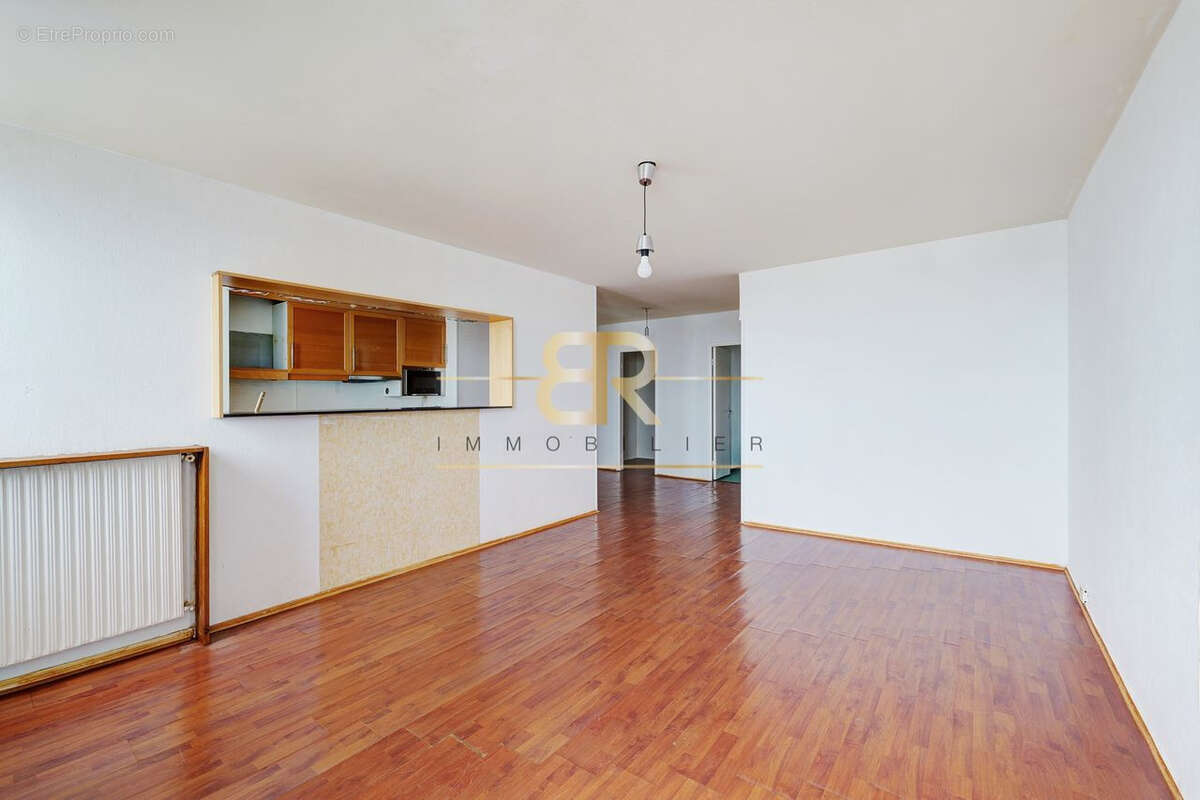 Appartement à PARIS-19E