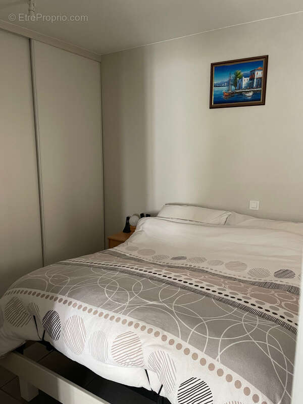 Maison à VIC-LA-GARDIOLE