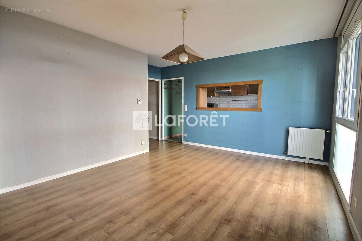 Appartement à NANTERRE