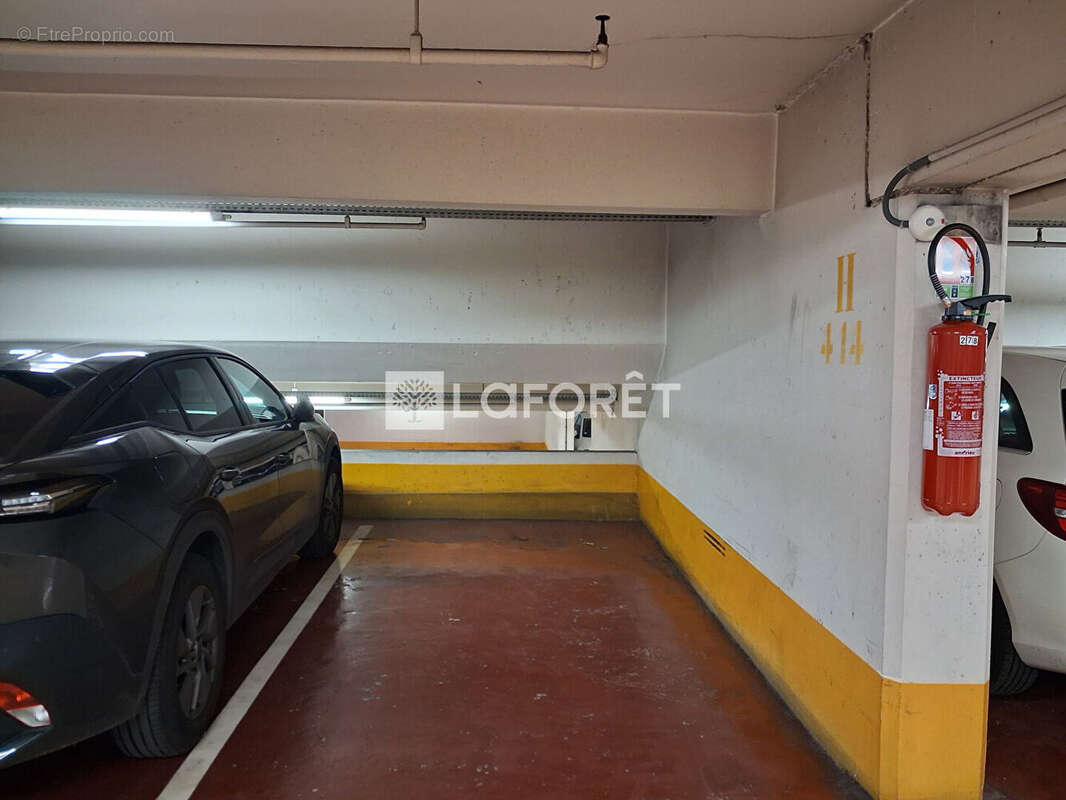 Parking à PARIS-13E