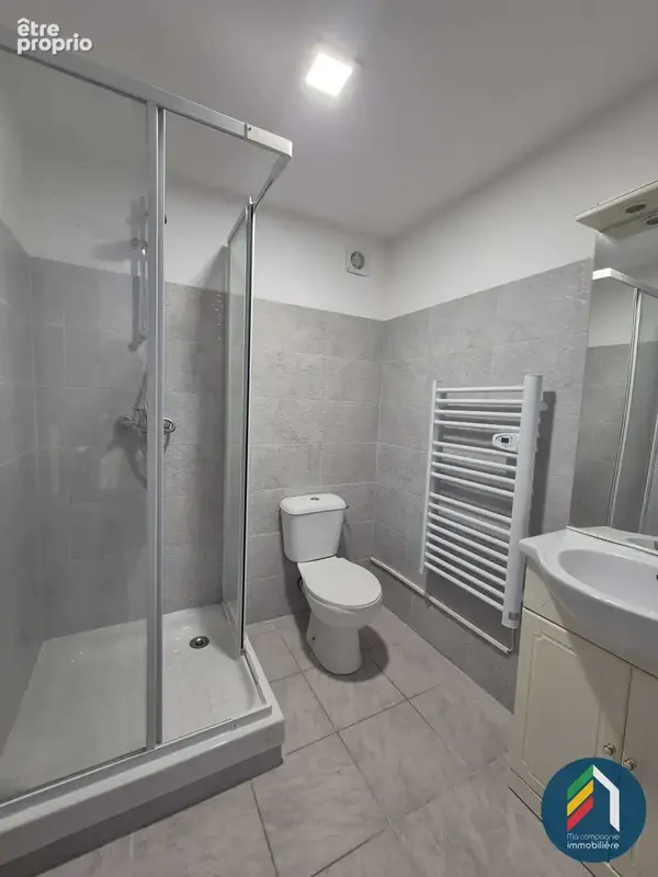 Maison de ville - Montournais - photo 8