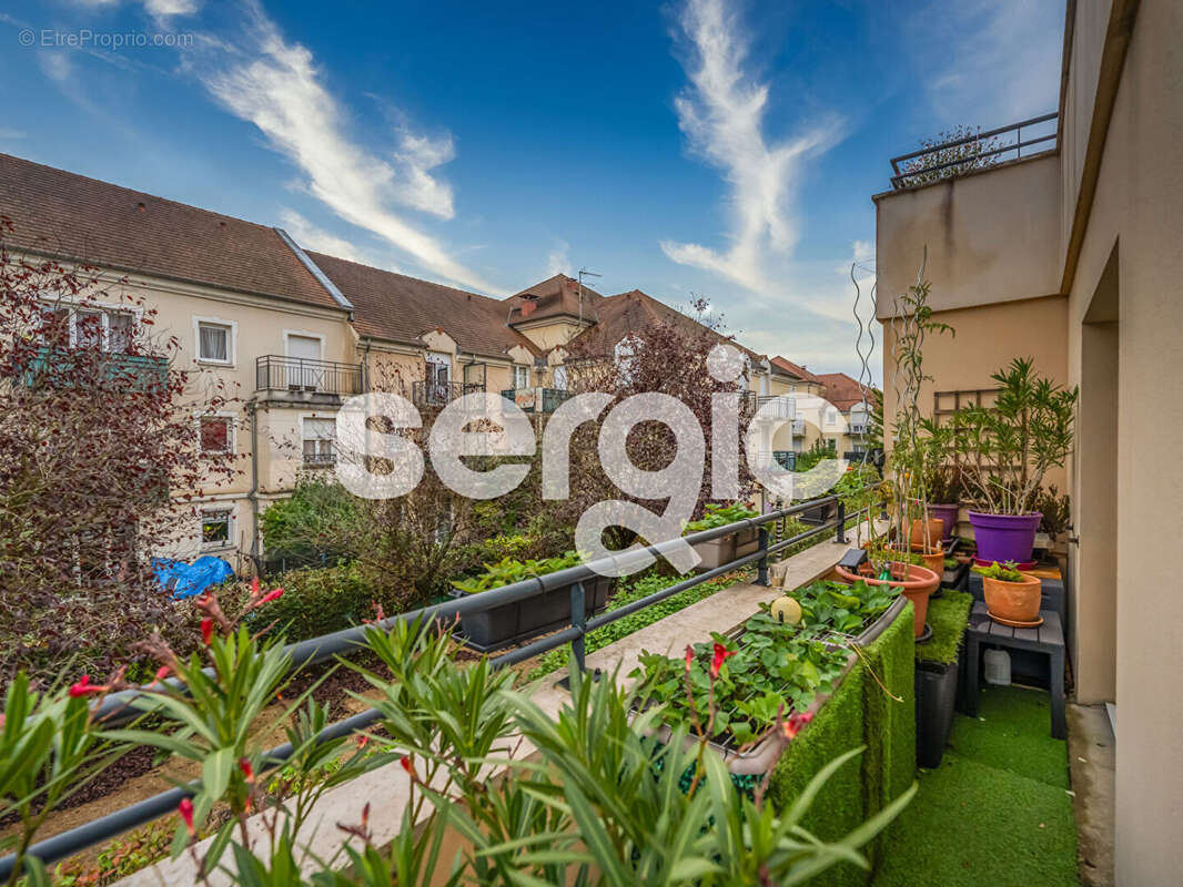 Appartement à BUSSY-SAINT-GEORGES