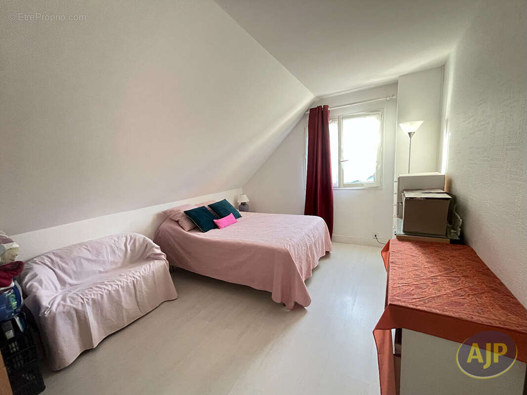 Maison à LA CHAPELLE-SUR-ERDRE