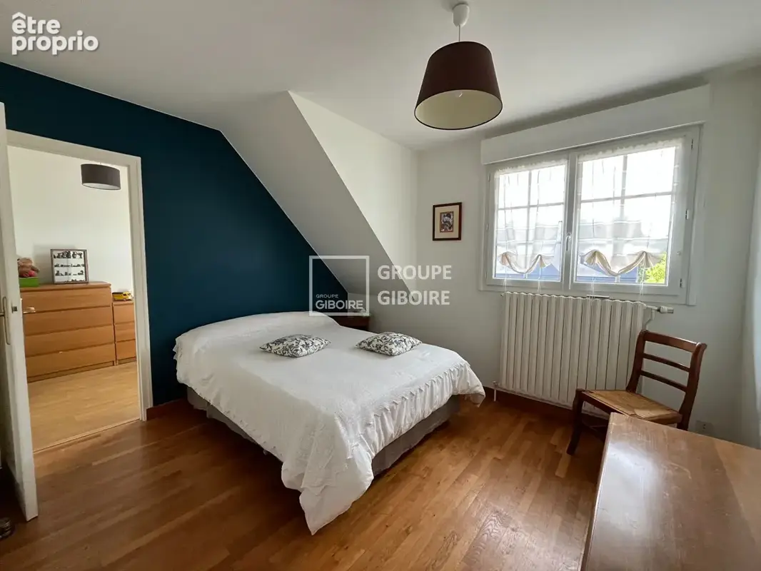 A vendre - exclusivite agence giboire - maison de type 7  d'environ 153 m² - 4 chambres - plein centre de chantepie - photo 7