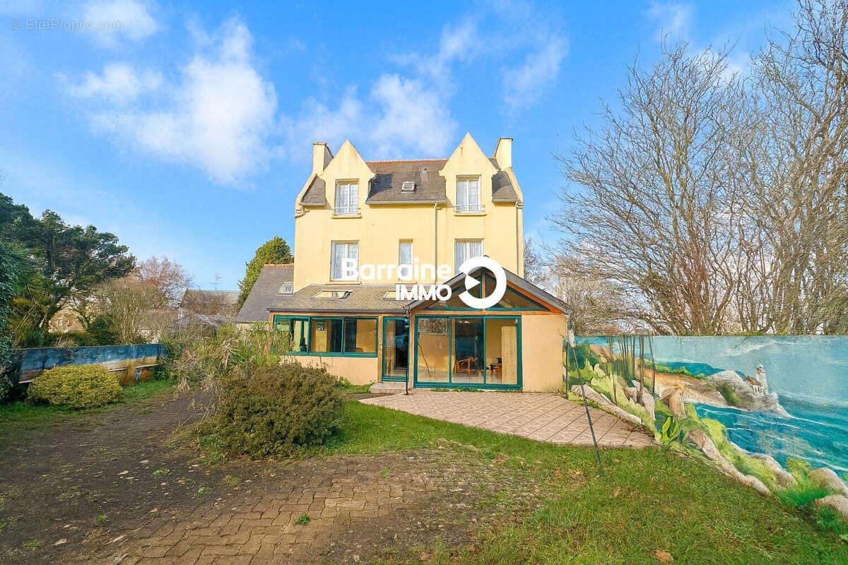 A vendre brest saint-pierre cavale blanche maison de maitre 188m² t8 5 chambres garage veranda - photo 4