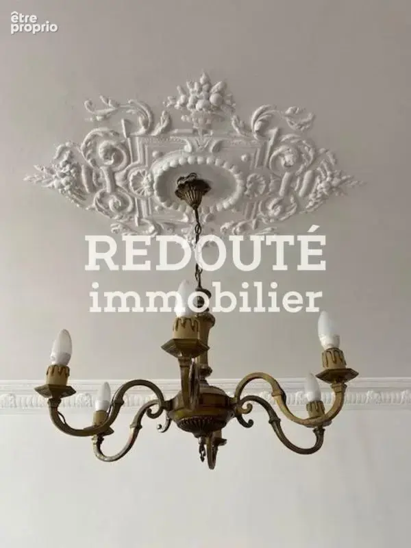 VENTE d'un appartement 4 pièces (environ 151 m²) à REIMS - photo 3