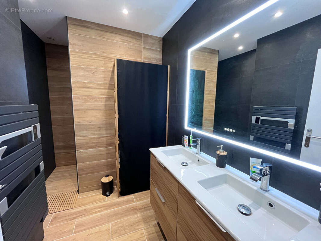 Maison à MINIAC-MORVAN