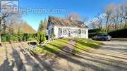 Maison à PLAIMPIED-GIVAUDINS