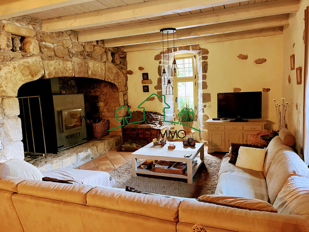 Maison à VALGORGE