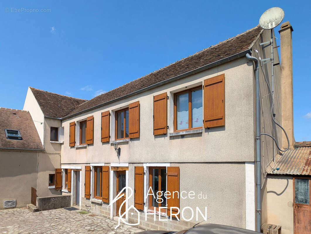 Photo 2 - Maison à BOUGLIGNY