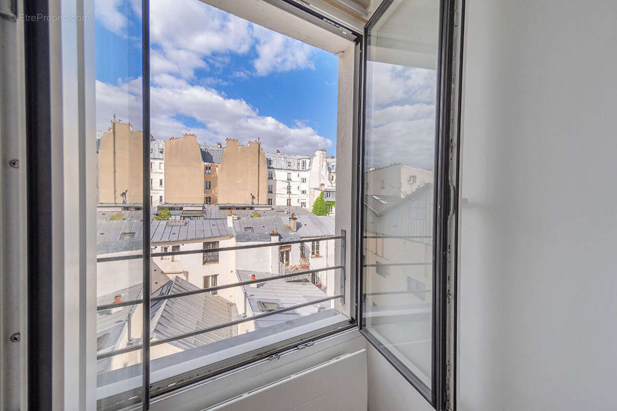 Appartement à PARIS-10E