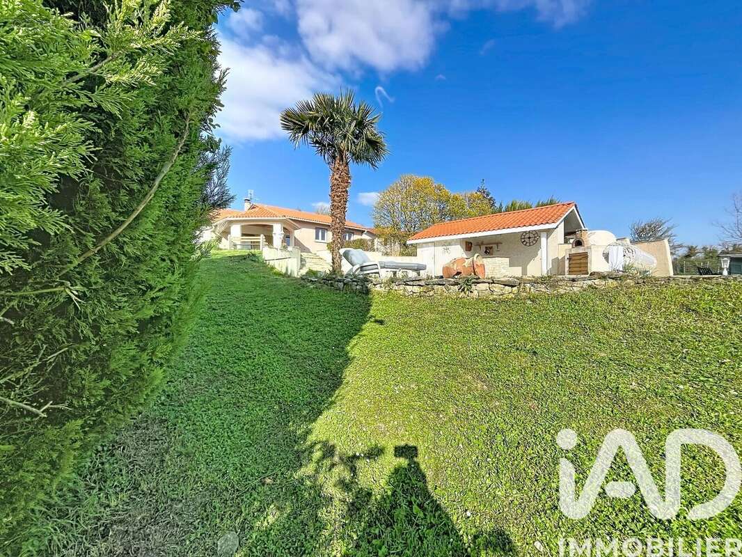 Photo 2 - Maison à SAINT-QUENTIN-FALLAVIER