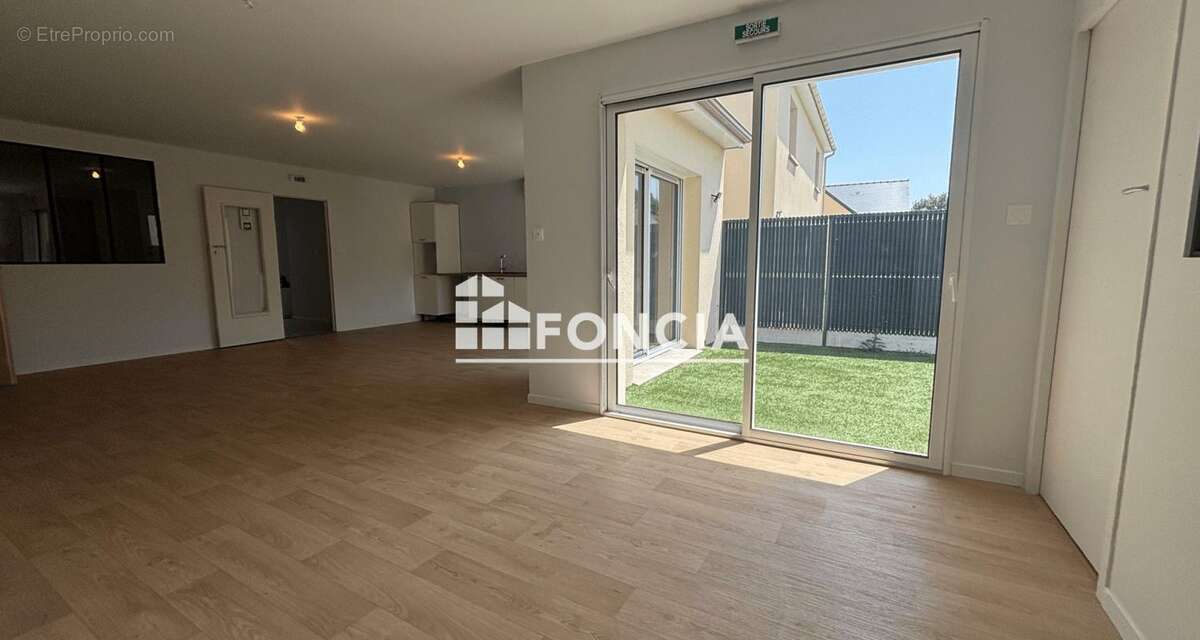 RARE : bien de 2025 Pain-pied 4 chambres (PMR) - photo 4