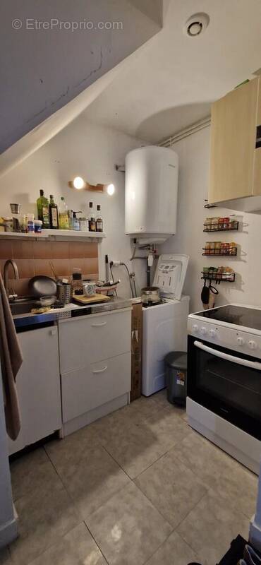 Appartement à VENEUX-LES-SABLONS