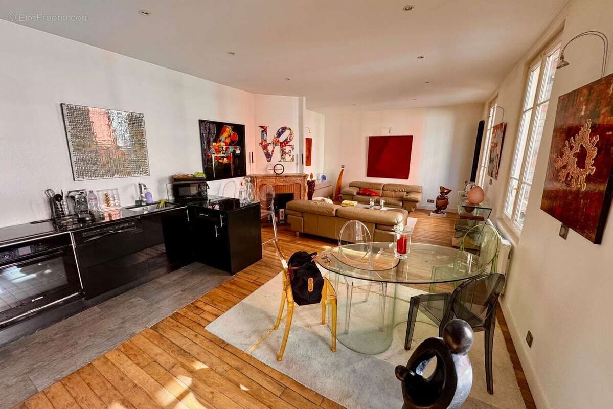 Maison à PARIS-14E