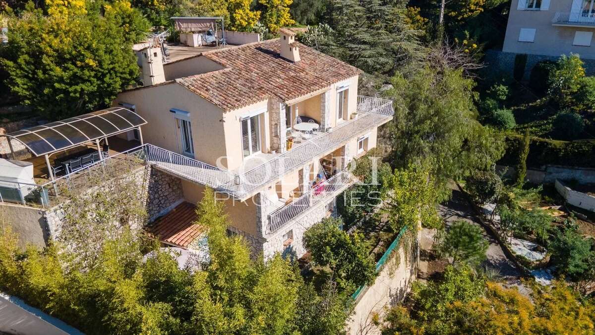 Maison à MANDELIEU-LA-NAPOULE