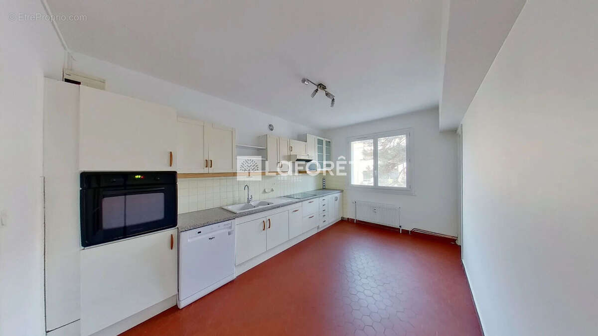 Appartement à LYON-8E
