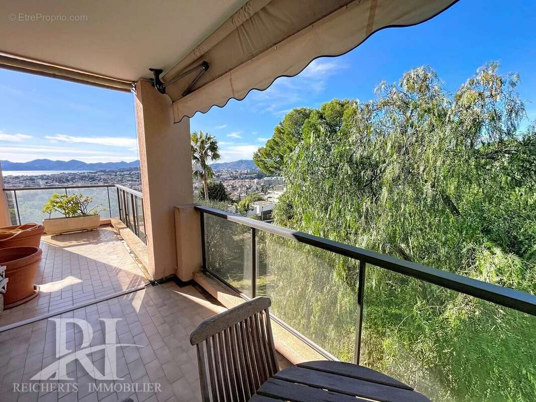 Appartement à LE CANNET