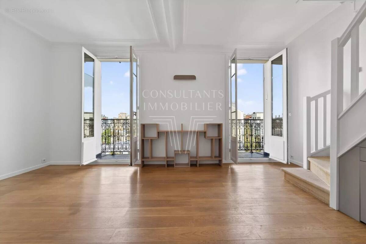 Appartement à LEVALLOIS-PERRET