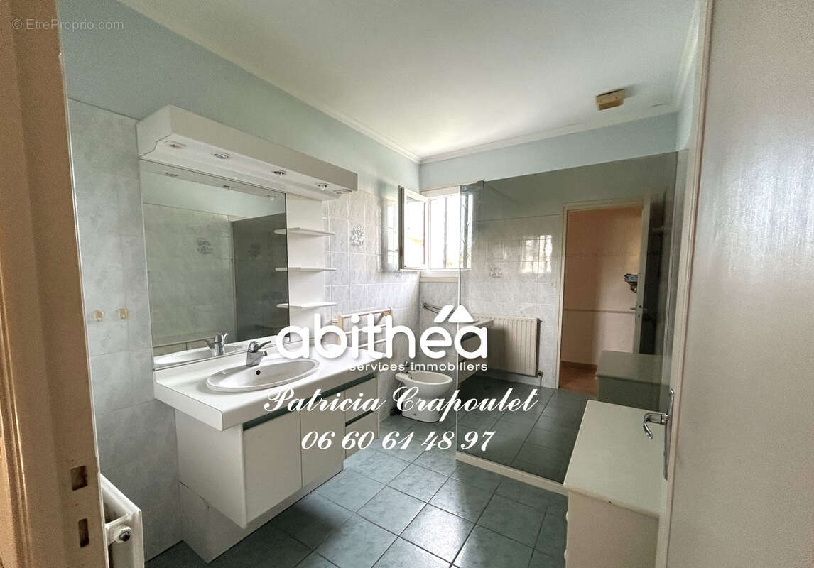 Maison à L&#039;ISLE-D&#039;ESPAGNAC