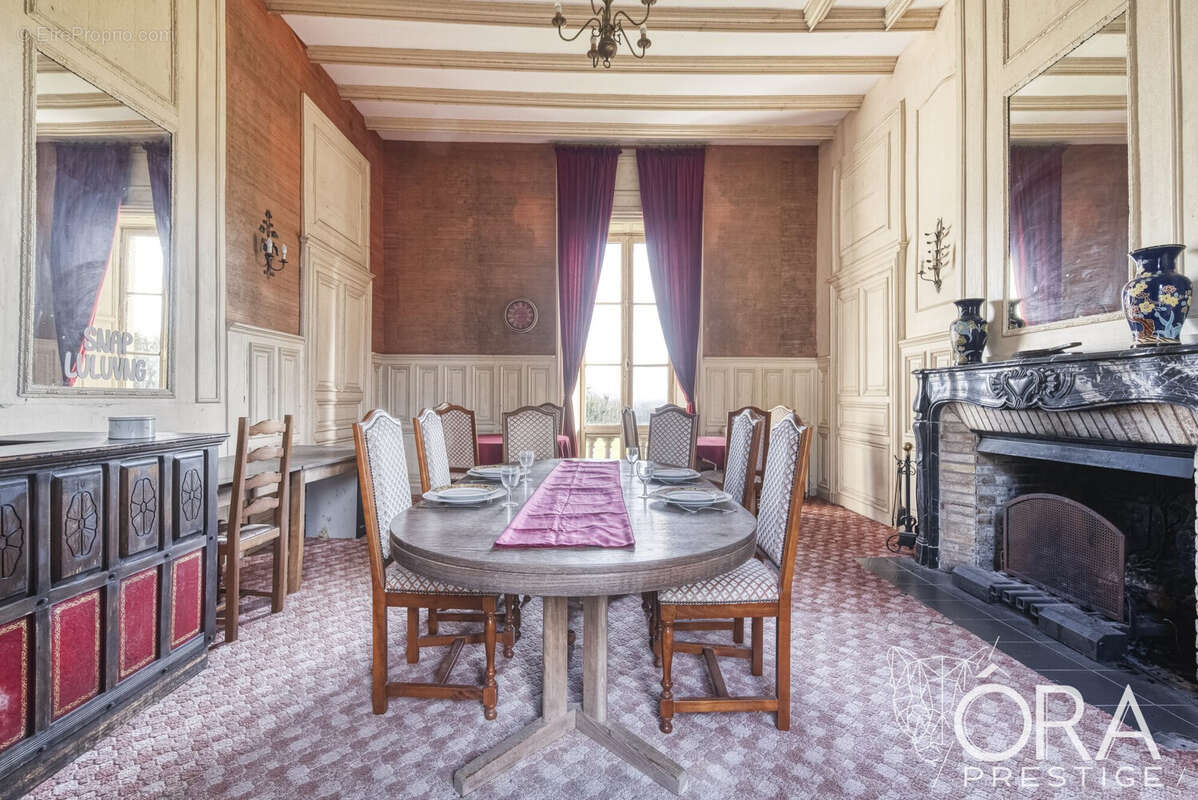 1600 m² à Soulaire-Et-Bourg  - photo 8