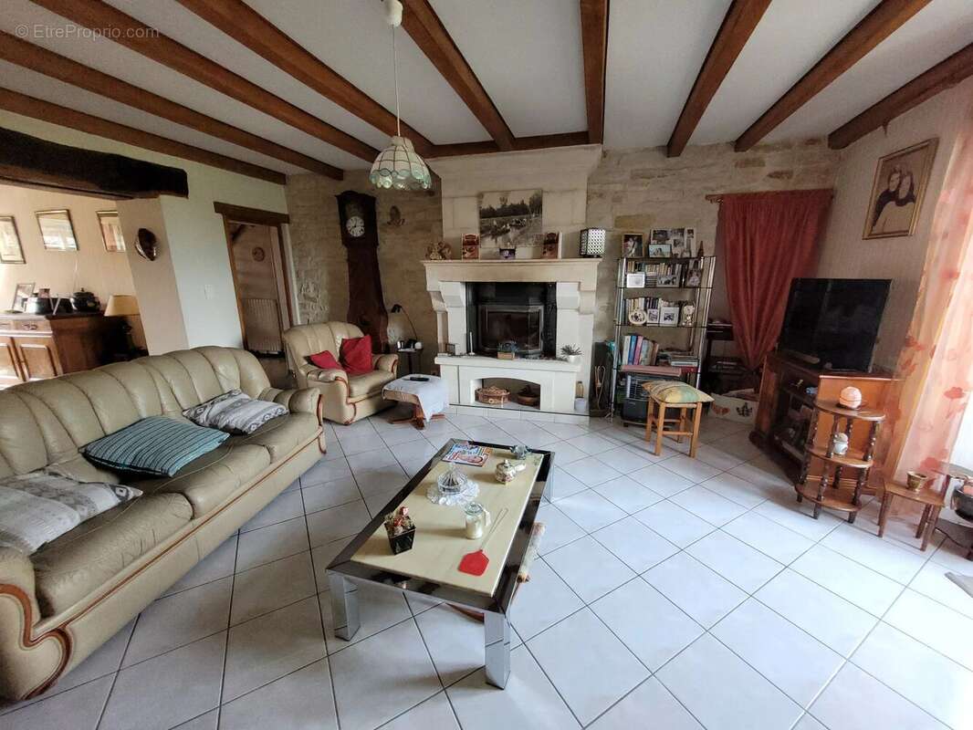 Maison à SAINT-HILAIRE-LA-PALUD