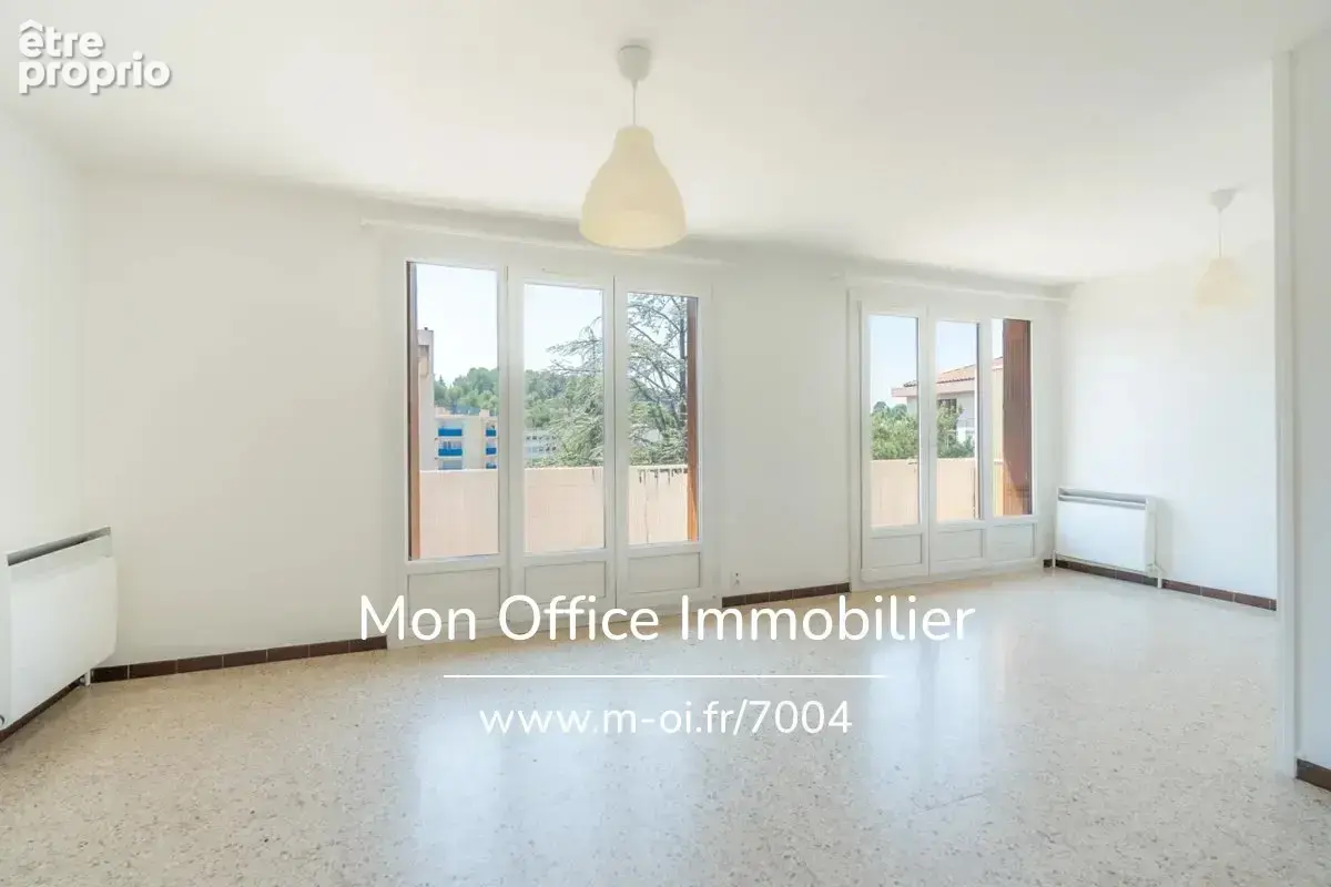 Référence : 7004-PAN - Appartement 4 pièces de 89 m² à Aix-en-Provence - photo 2