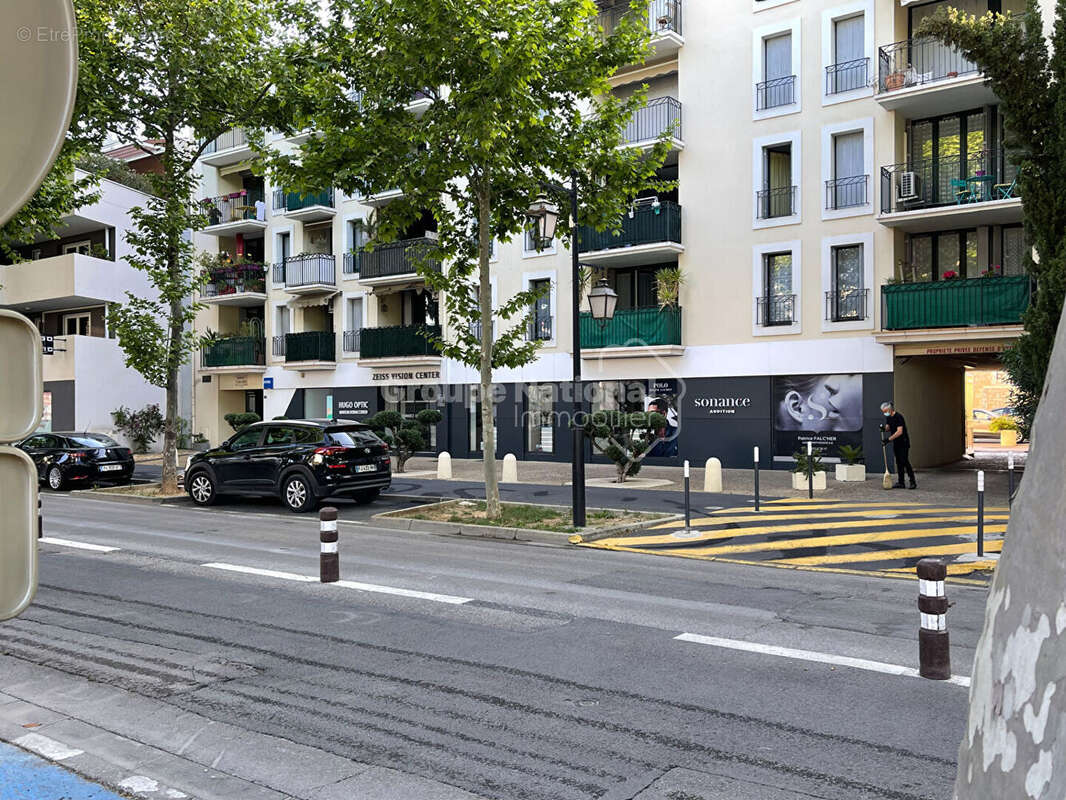 Commerce à LUNEL