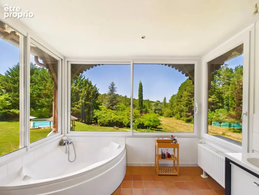 Propriété de charme avec maison d'amis, piscine, étangs et dépendances en Dordogne - photo 8