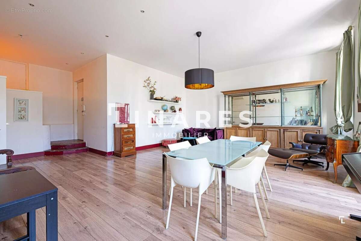FAMILY AFFAIR - Appartement T5 de 164m2 + Mezzanine - Box - 13008 Périer - photo 2