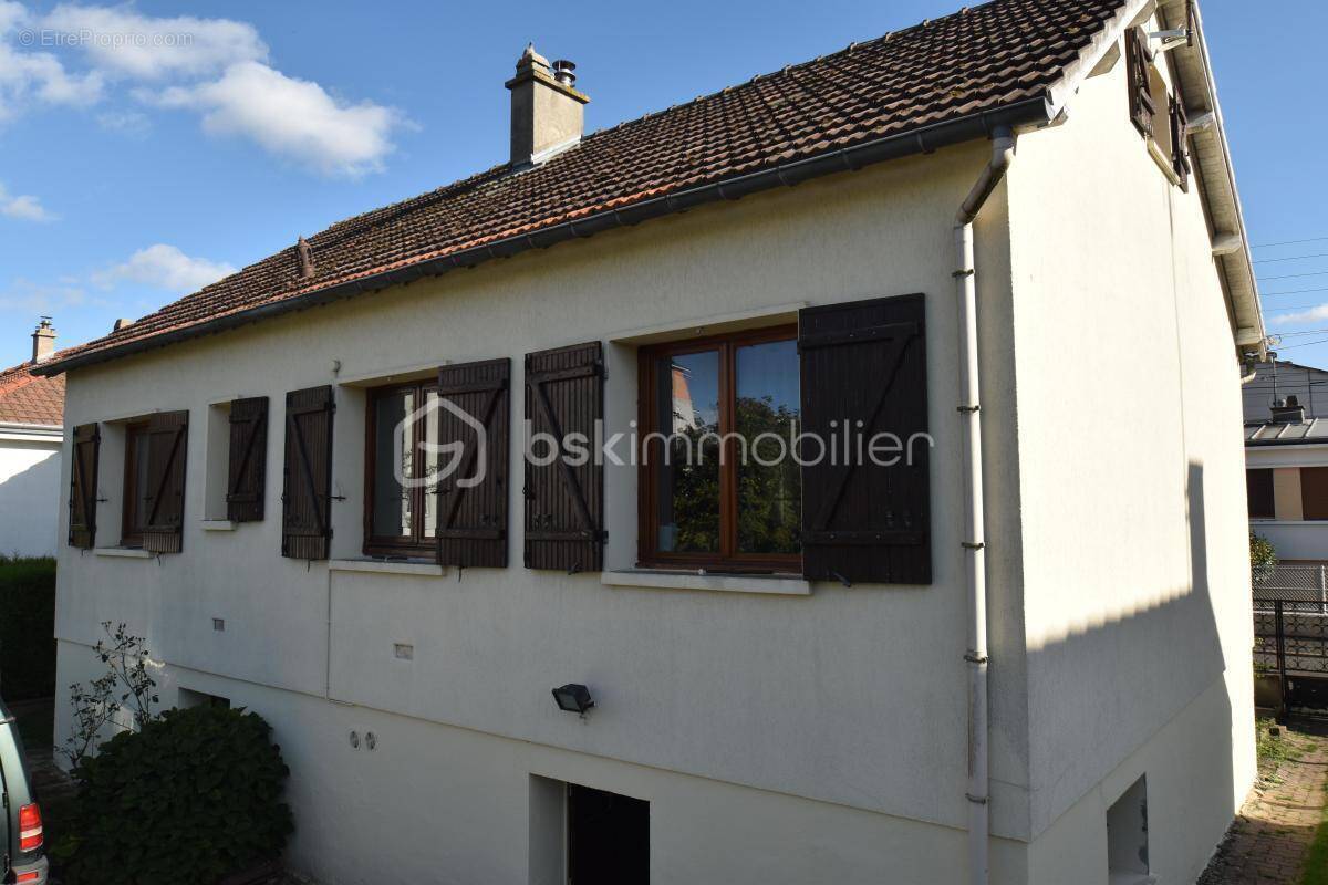 Maison à LUCE
