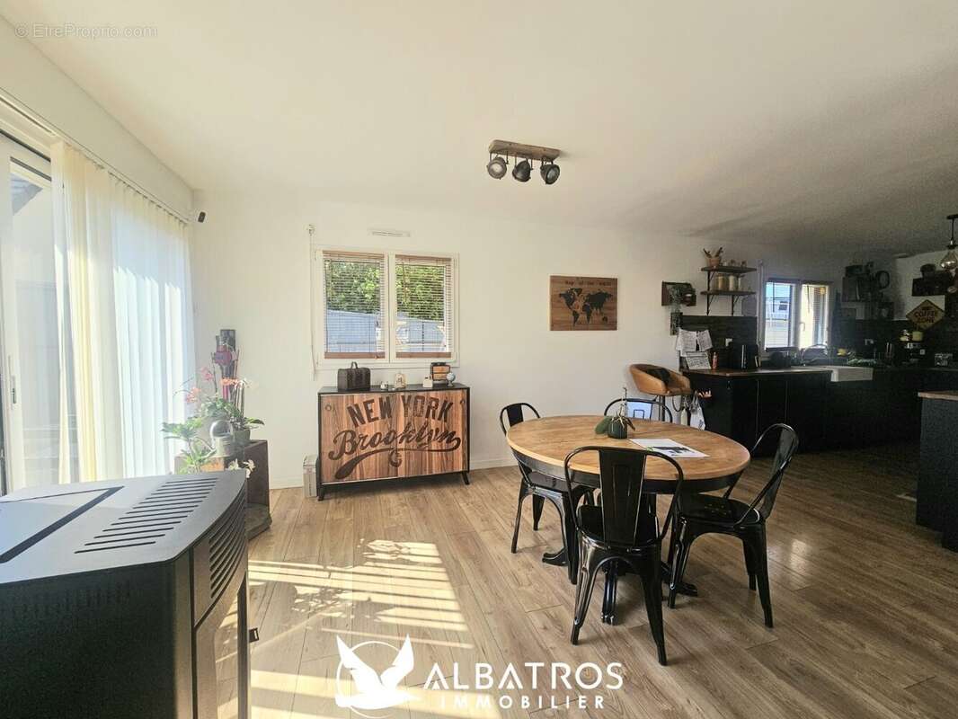 Maison à SAINT-AUBIN-D'ARQUENAY