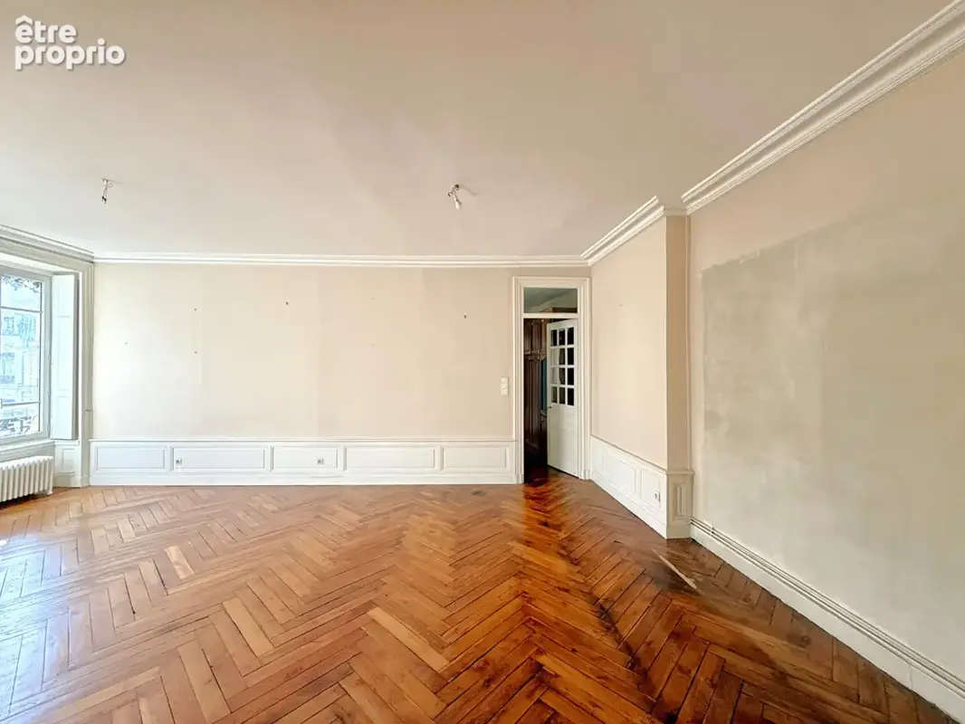 Lyon 1 presqu'ile rue du bât d'argent - t4 127m² - photo 5