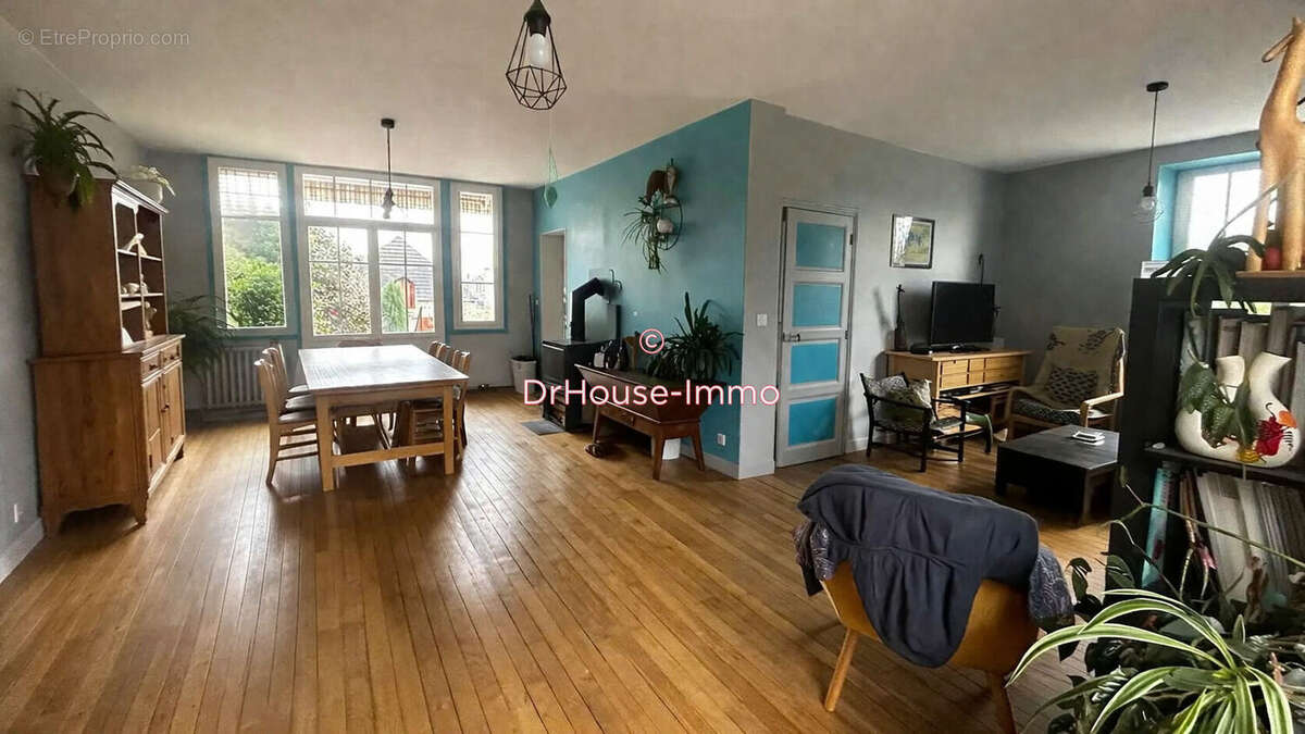 Maison à PERPEZAC-LE-NOIR