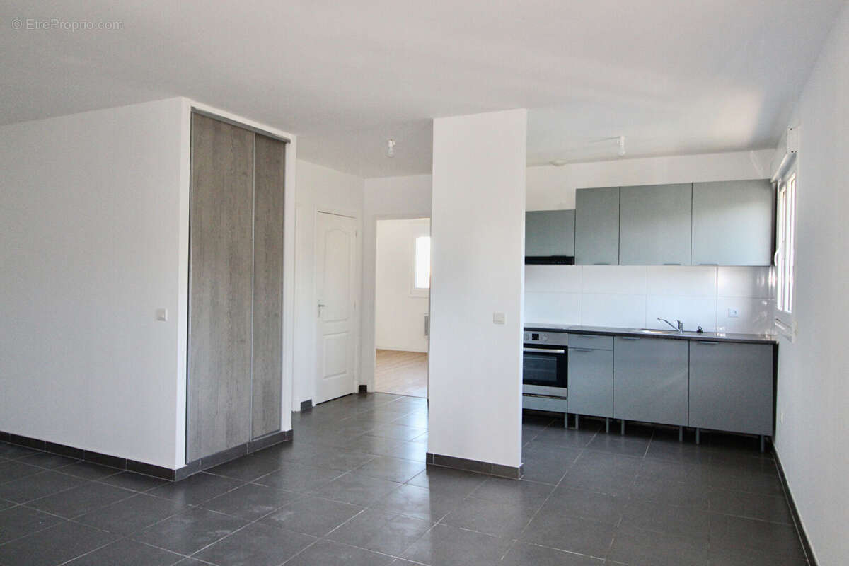 Appartement à VIGNEUX-SUR-SEINE