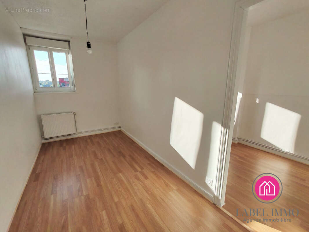 Maison 90 m² à Bruay-Sur-L'escaut  - photo 6