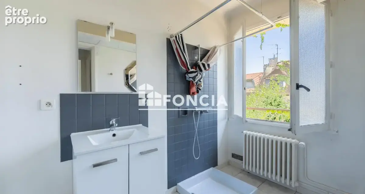 Maison familiale 147 m² habitables / 206 m² au sol – Terrain 288 m² - photo 11