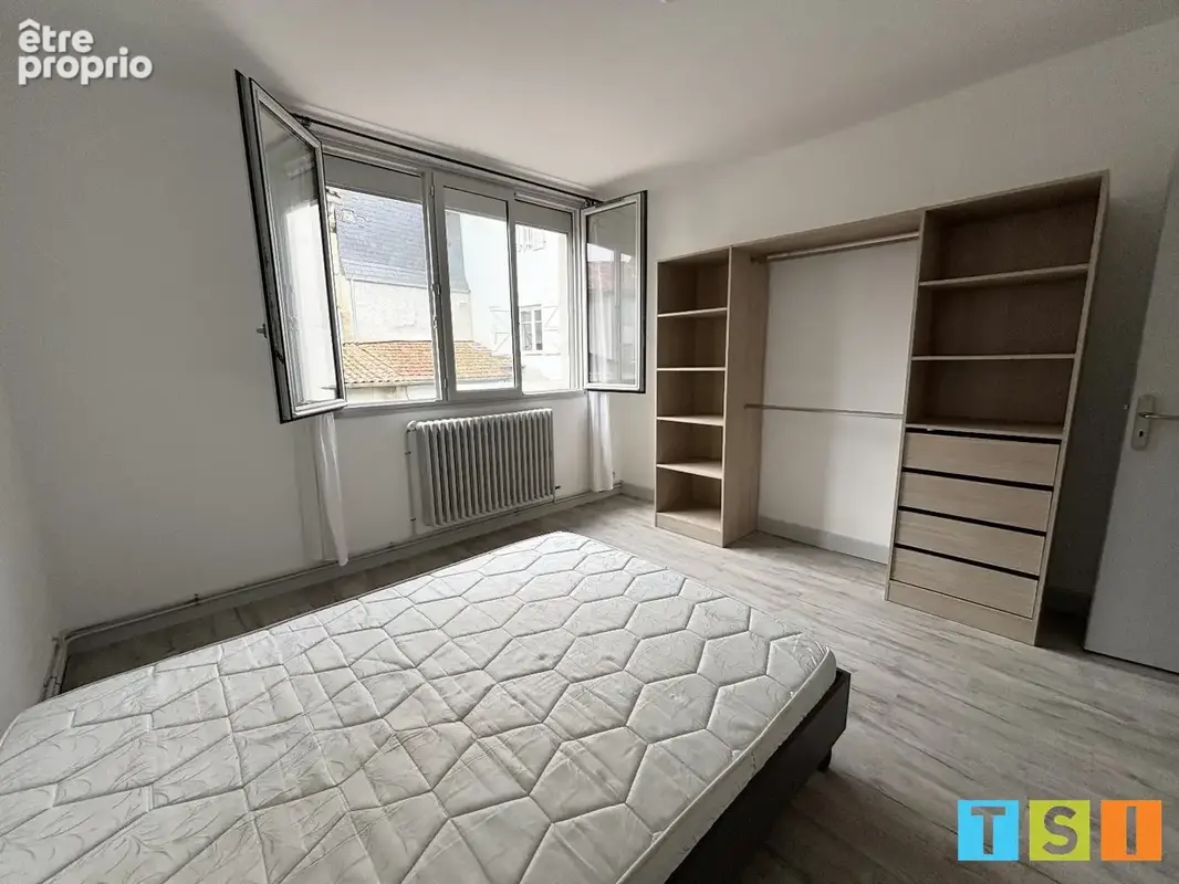 À vendre  Magnifique T3 rénové et meublé au cur du centre historique - photo 4