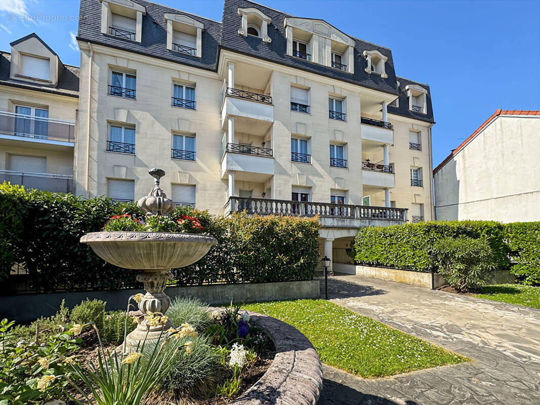 Appartement à ROSNY-SOUS-BOIS