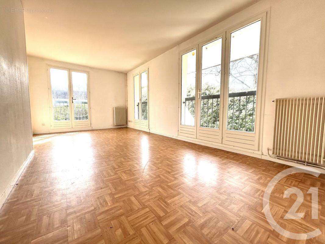 Appartement à PONTPOINT