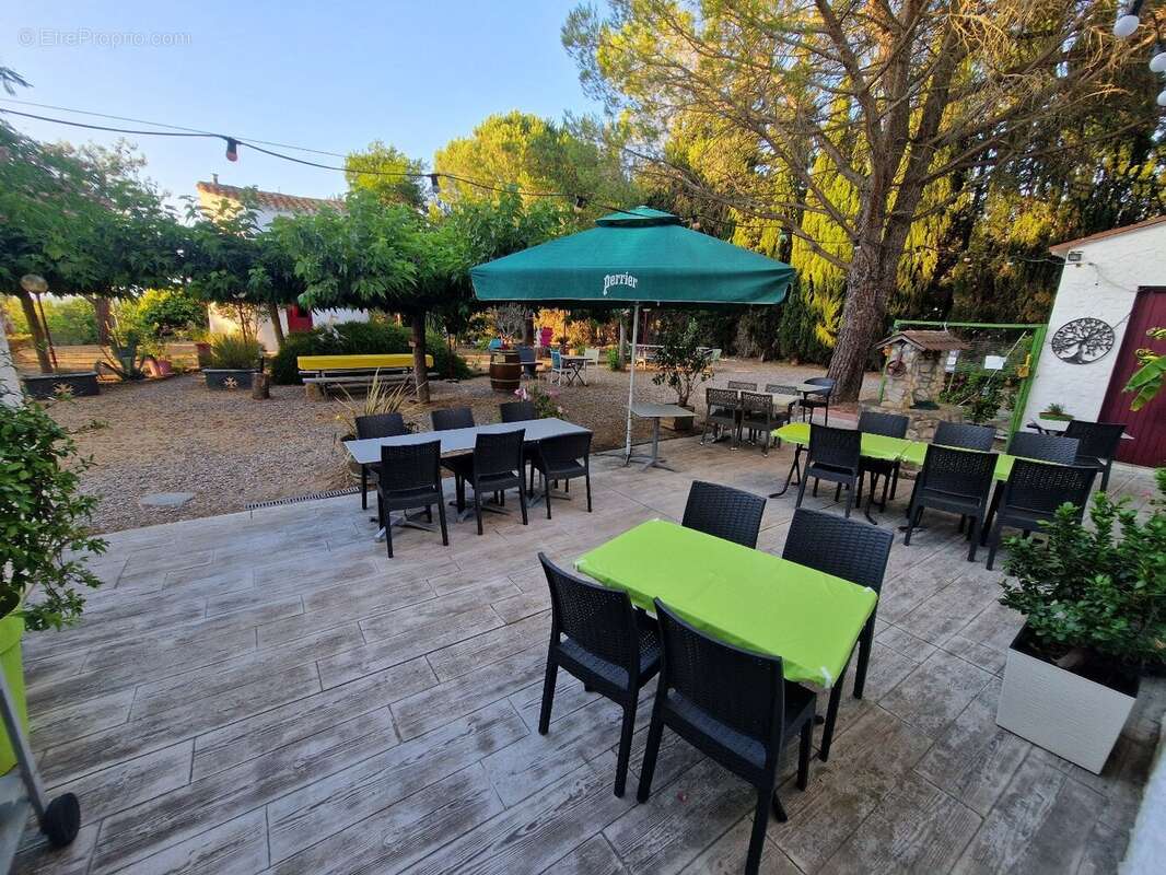 Cause retraite - ancien hotel restaurant en bordure du canal du midi - photo 6