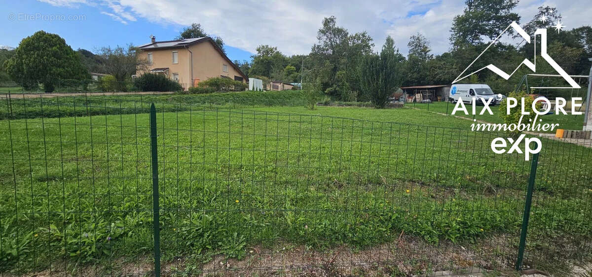 Terrain 607 m² à Chatillon-La-Palud  - photo 4
