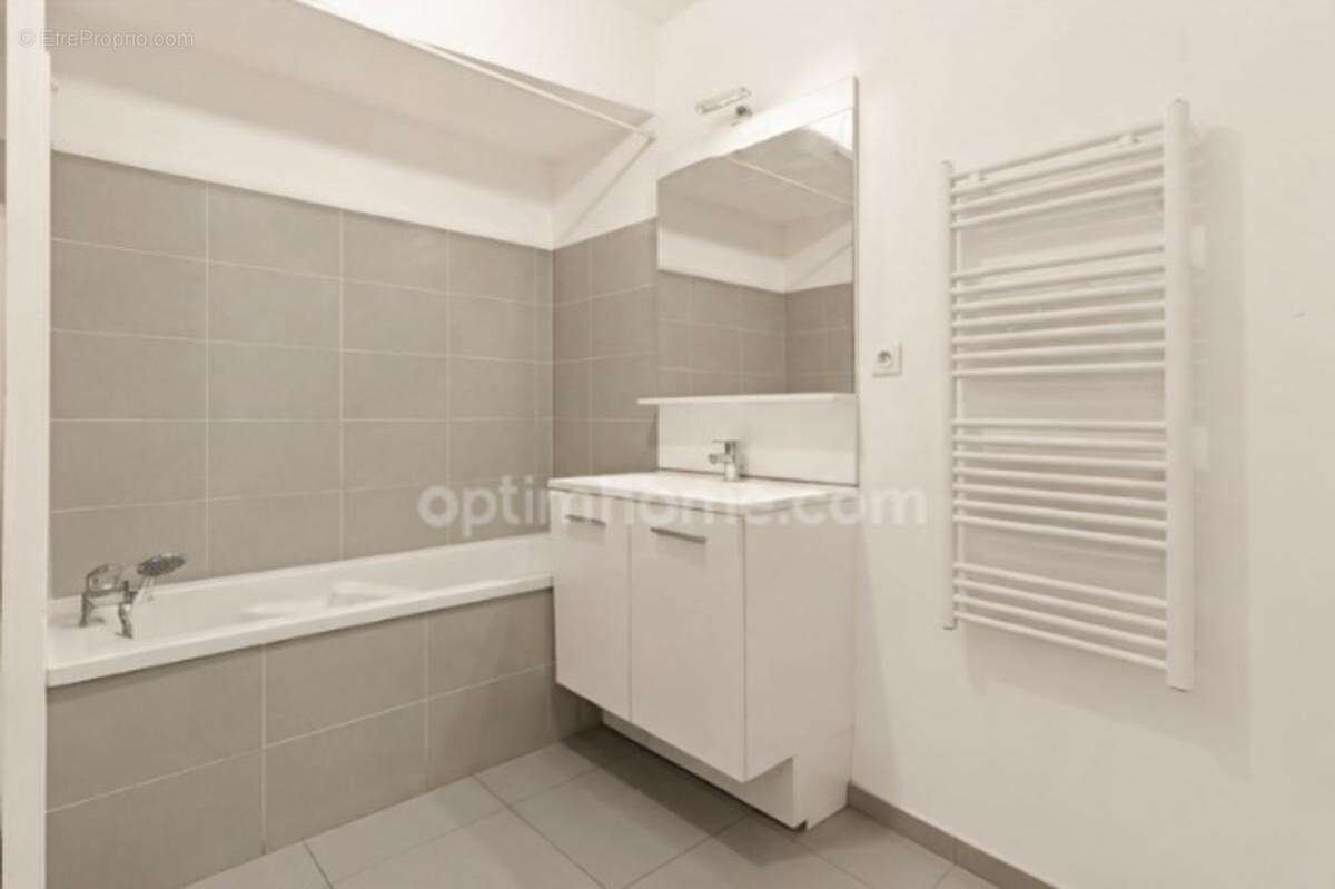 Appartement T4 lumineux – Lyon 8 proximité Galeries Lafayette et métro / tram - photo 8